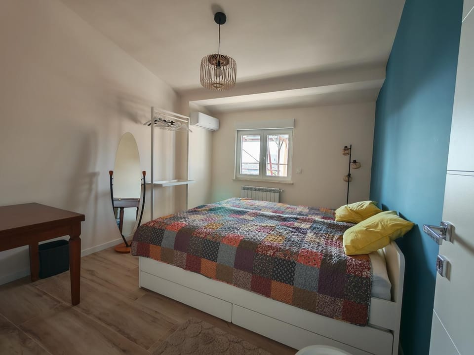 Bed, View (from property/room), Bedroom, children, Family, internet, air conditioner