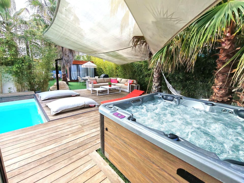 Patio, Spa and wellness centre/facilities, Garden view, Pool view, Swimming pool