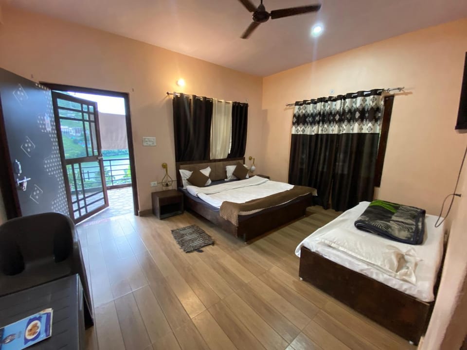 The Mount lakes Hotel in Uttarakhand