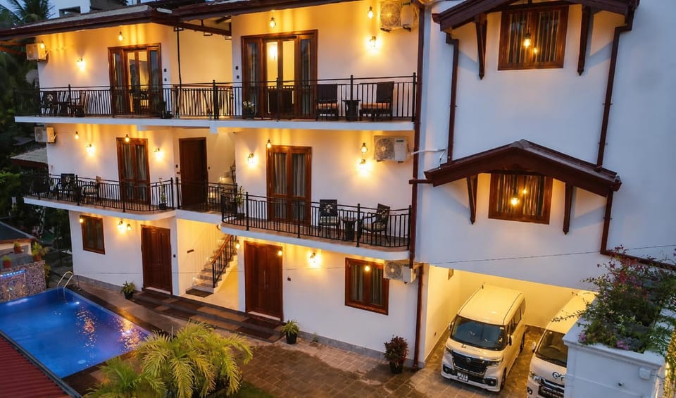 Property building, View (from property/room), Pool view, Internal: Not applicable to any particular room