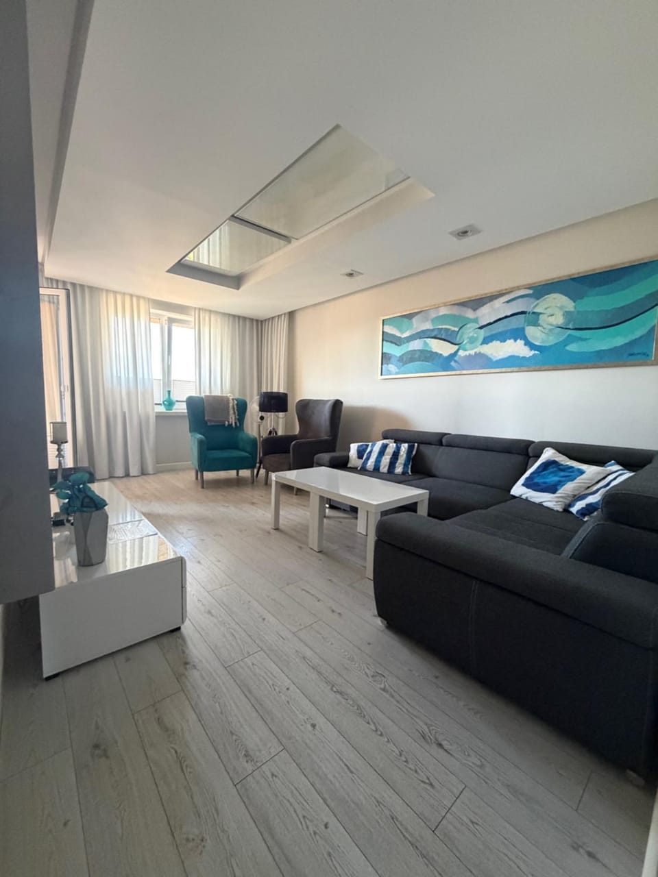 Communal lounge/ TV room