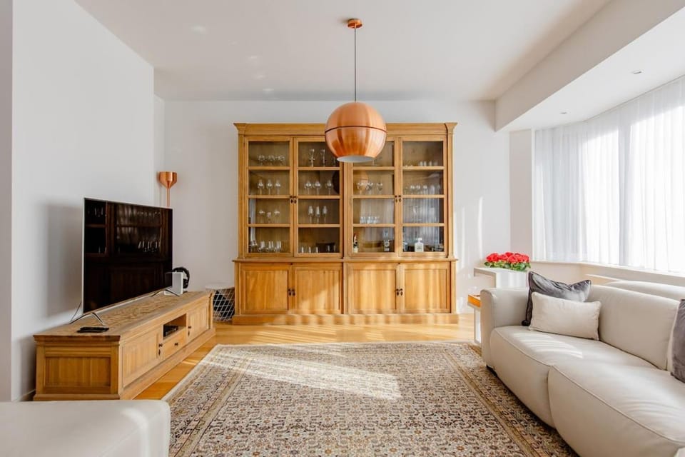 Louise Prestige Suite-Brussels Center Apartment in Ixelles