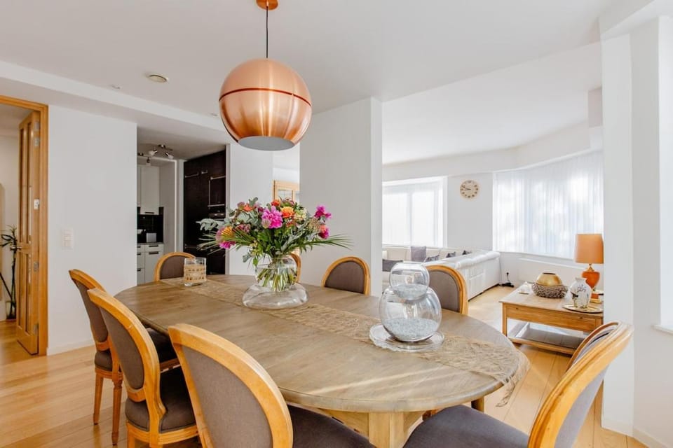 Louise Prestige Suite-Brussels Center Apartment in Ixelles