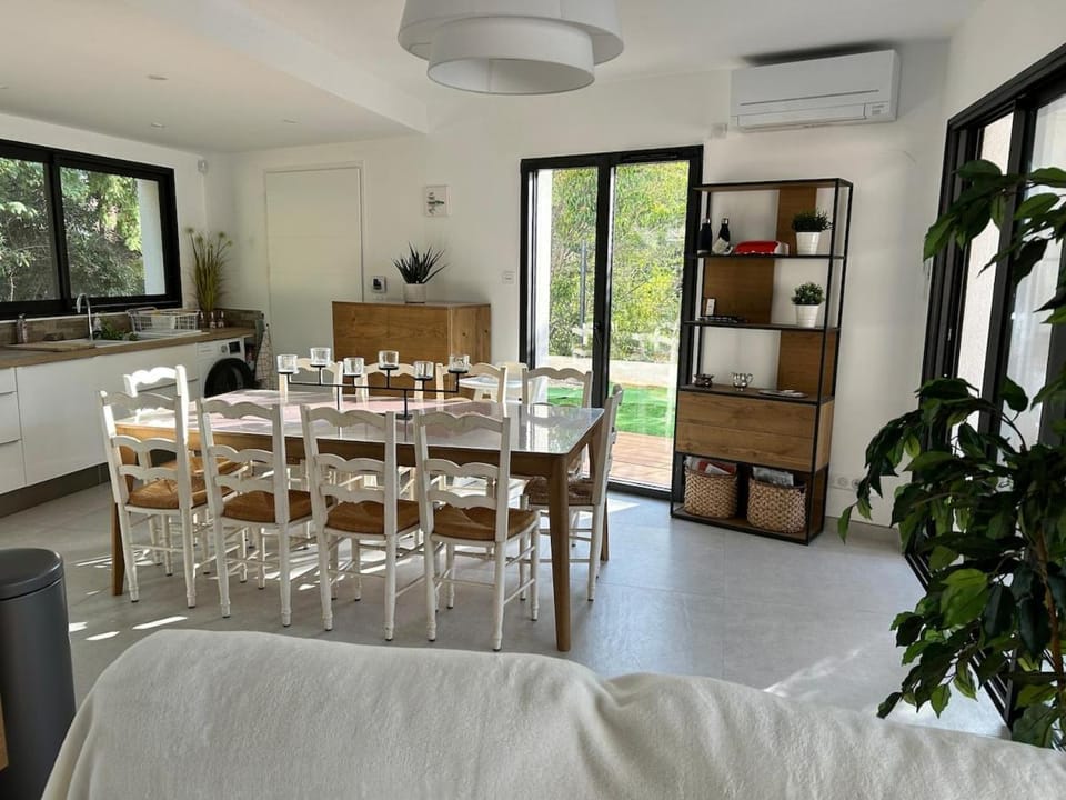 maison neuve avec piscine Villa in Cavalaire-sur-Mer