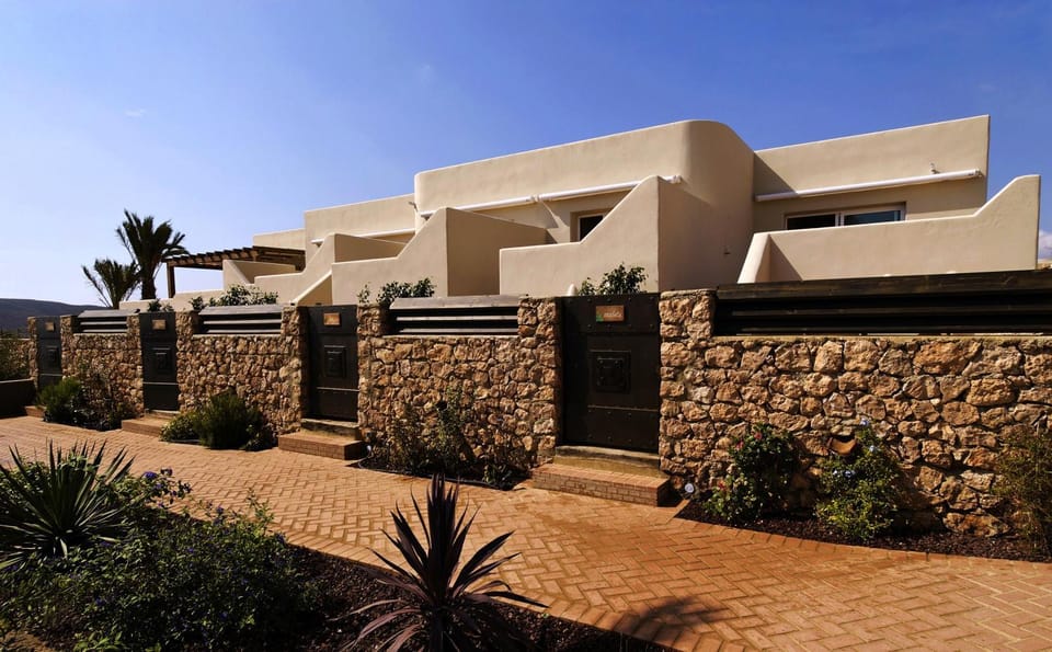 Property building, Property building, Day, Day, Garden