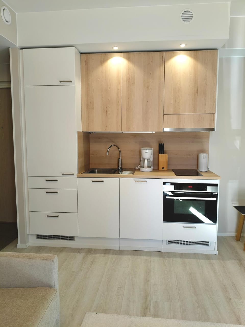 Kitchen or kitchenette, oven, stove