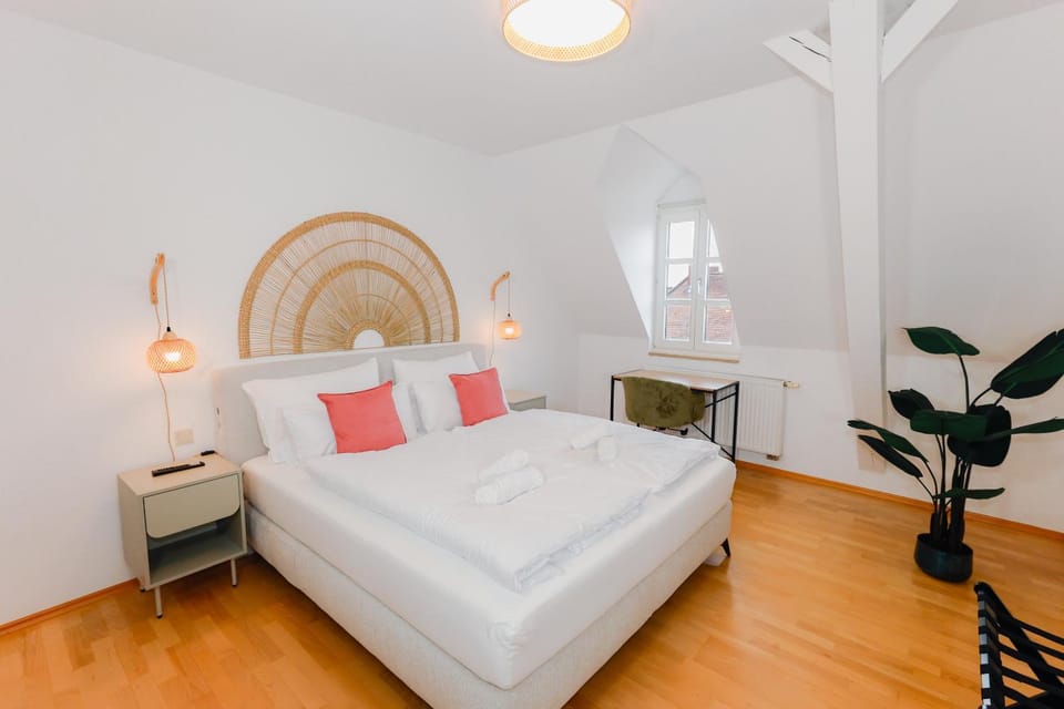 Bed, View (from property/room), Bedroom