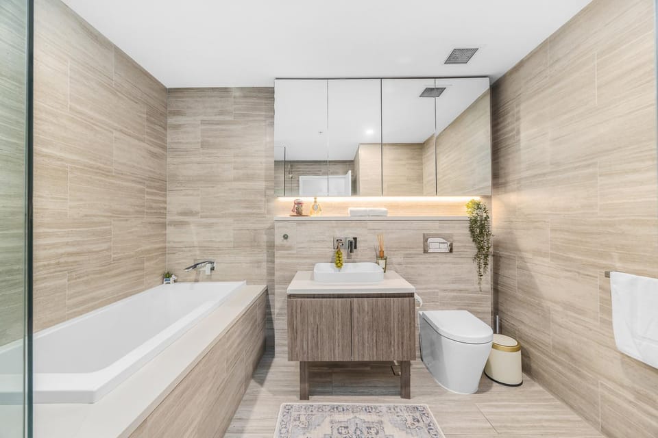 Shower, Toilet, Bathroom, Bath, towels