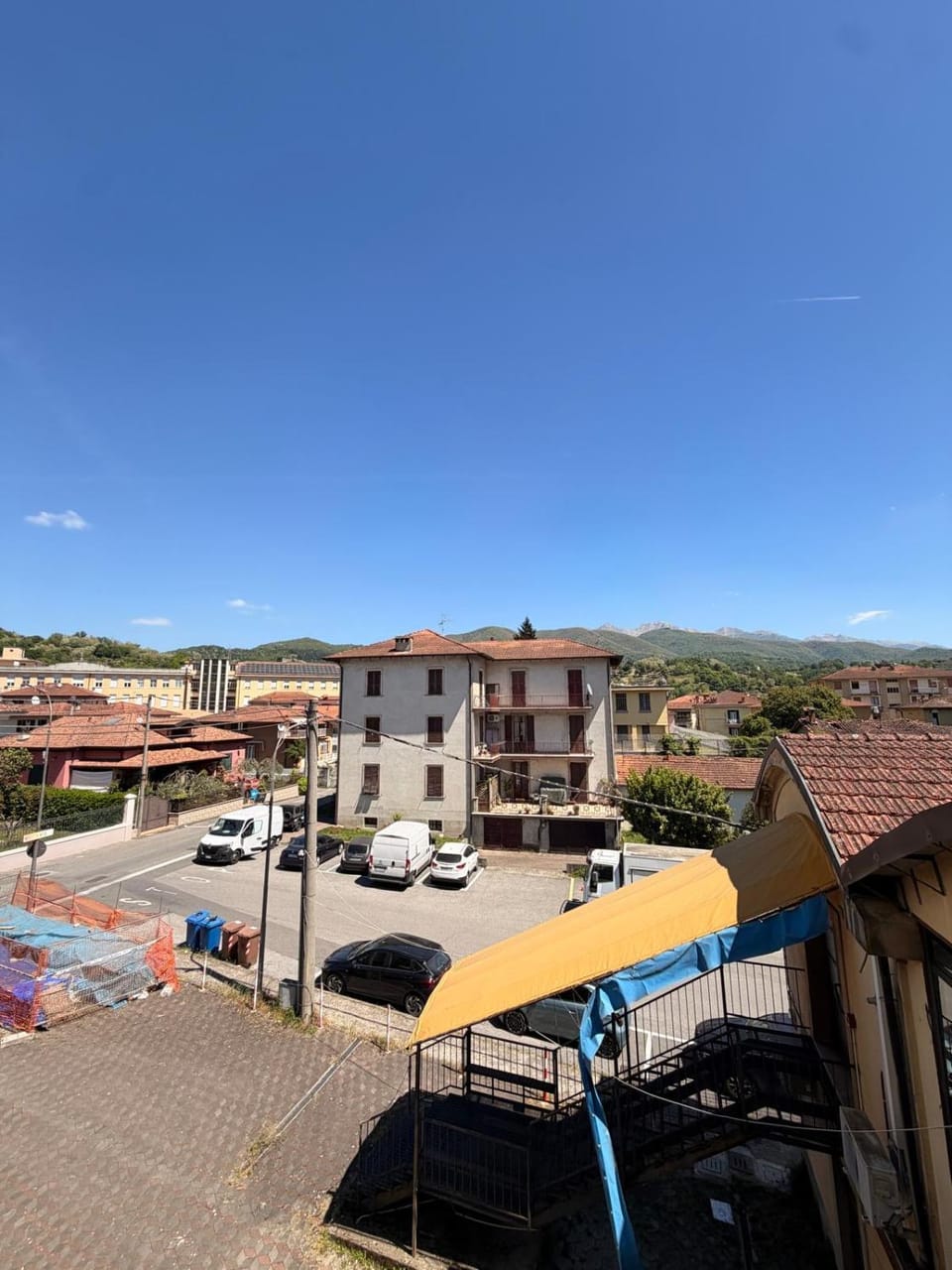 Property building, Balcony/Terrace