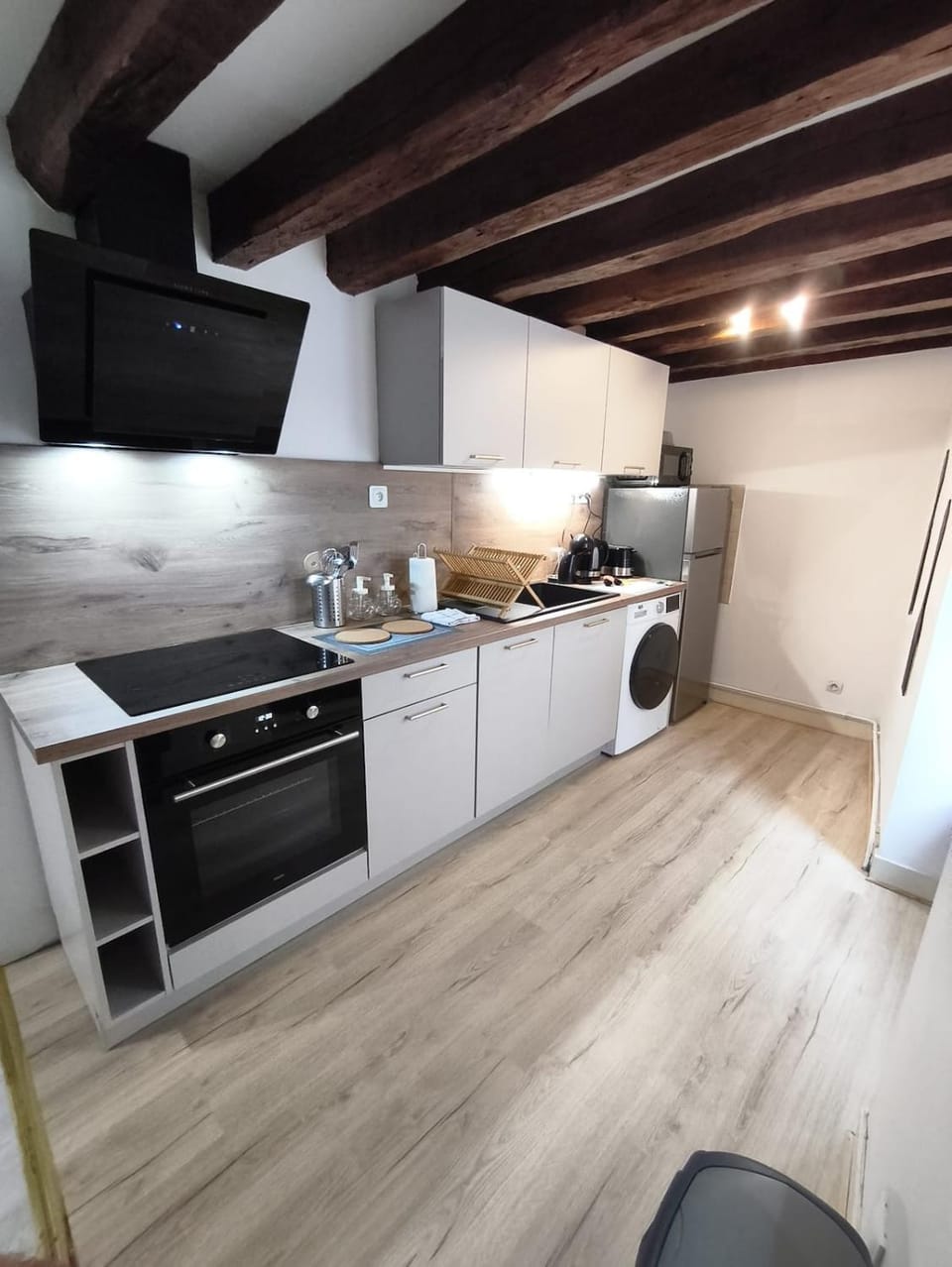 Kitchen or kitchenette, dishwasher, oven, pet friendly, stove, toaster