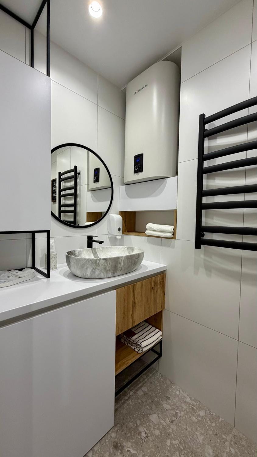 Golden Flower Apartment in Odessa