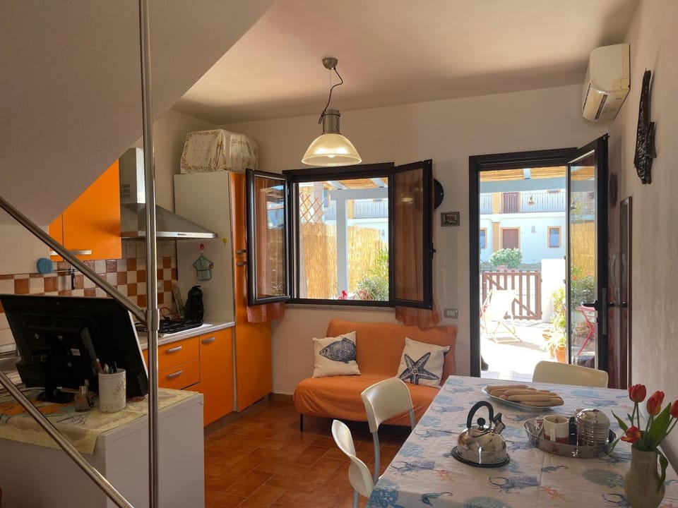 A Cà Du Rita 11 House in Calasetta
