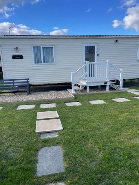 Caravan 7 a modern unit with GCH and DG Chalet in Rother District
