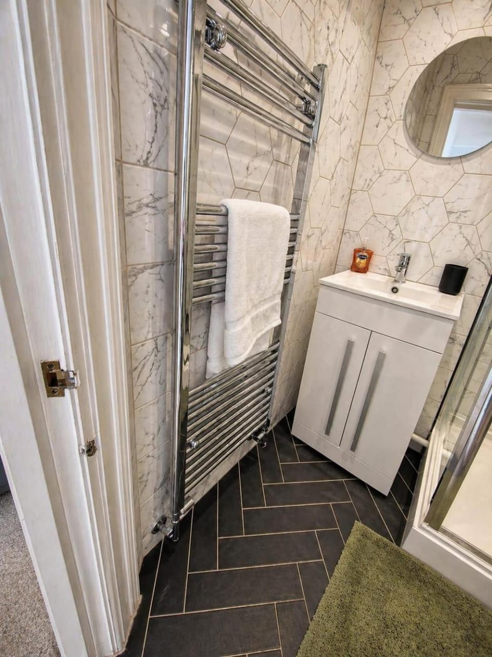 Bright & Cosy Brighton Flat Sleeps 4 Apartment in Brighton