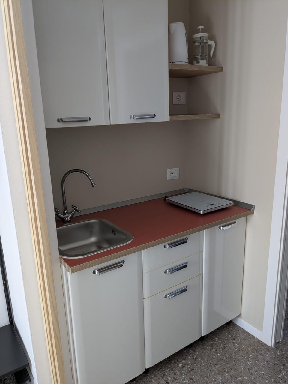 Kitchen or kitchenette, stove