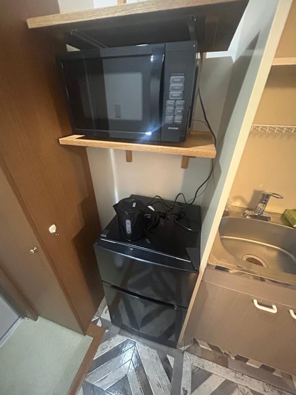Kitchen or kitchenette