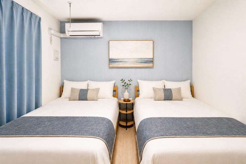 Bed, Photo of the whole room, Bedroom, air conditioner