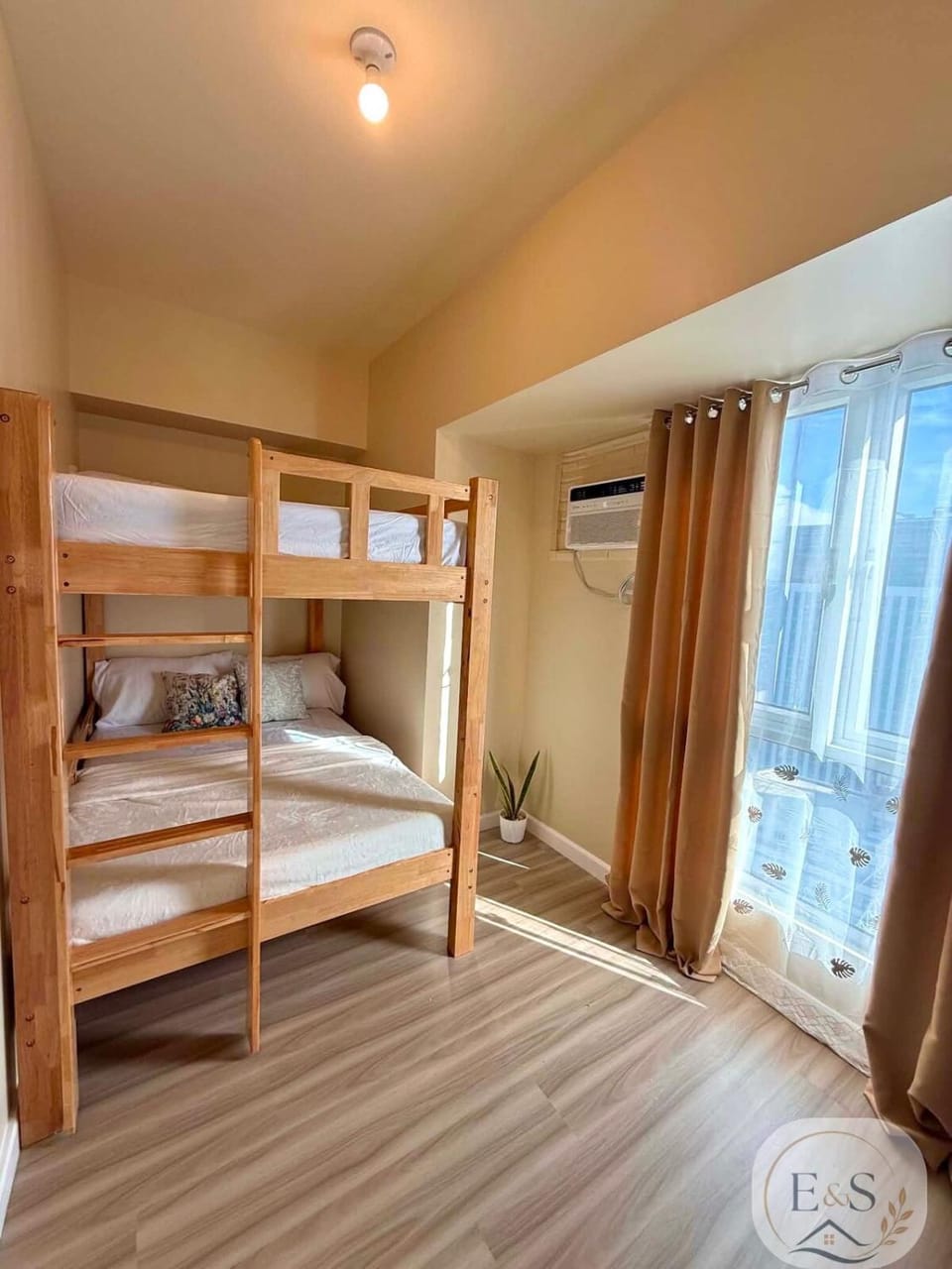 bunk bed