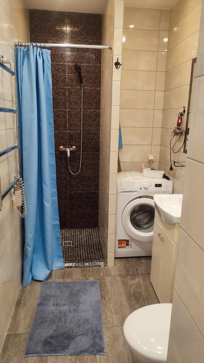 Shower, Toilet, washing machine, dryer