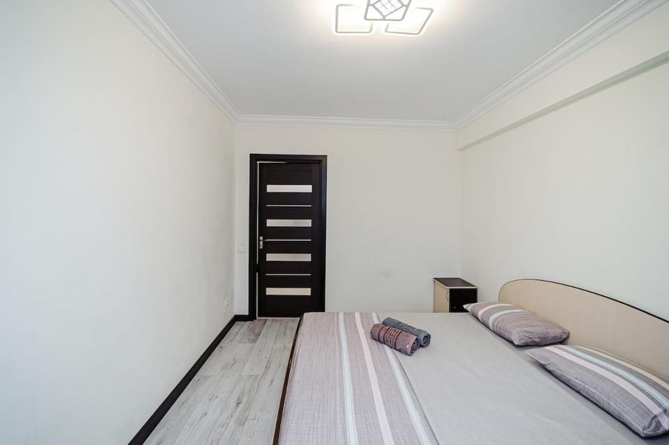 Cozy Apartment Fast WiFi Easy Check-in Apartment in Chișinău