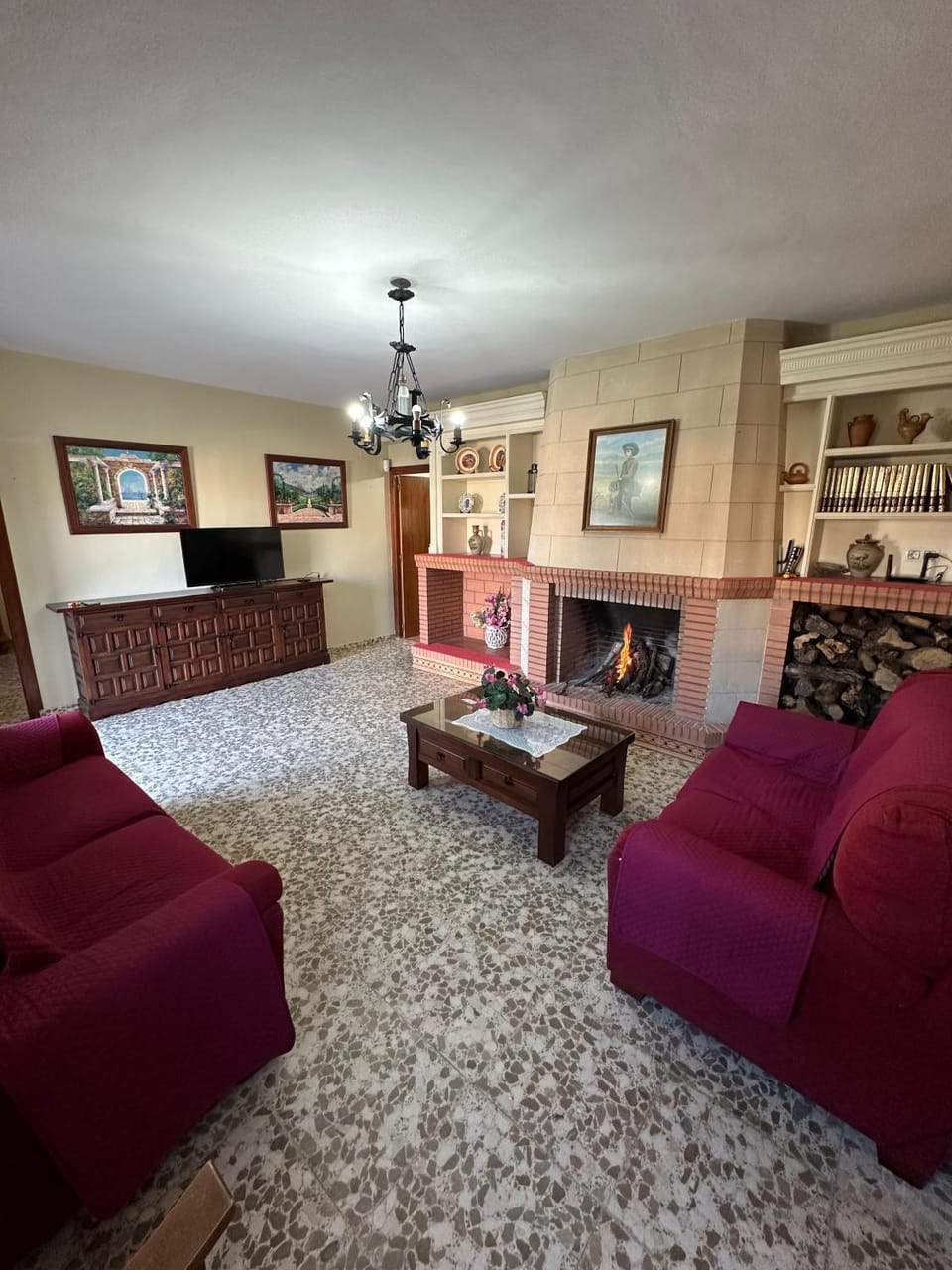 Living room, Seating area
