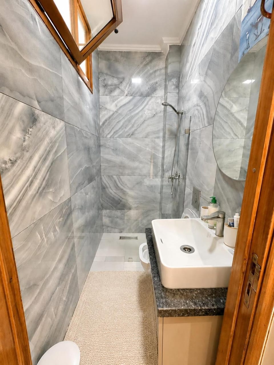 Shower, Bathroom, towels