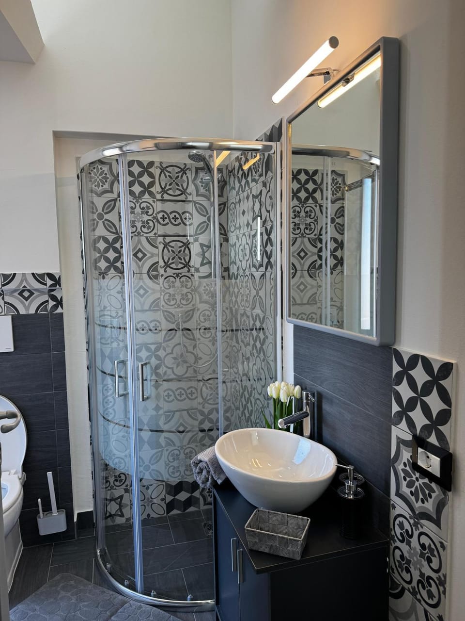 Shower, Bathroom