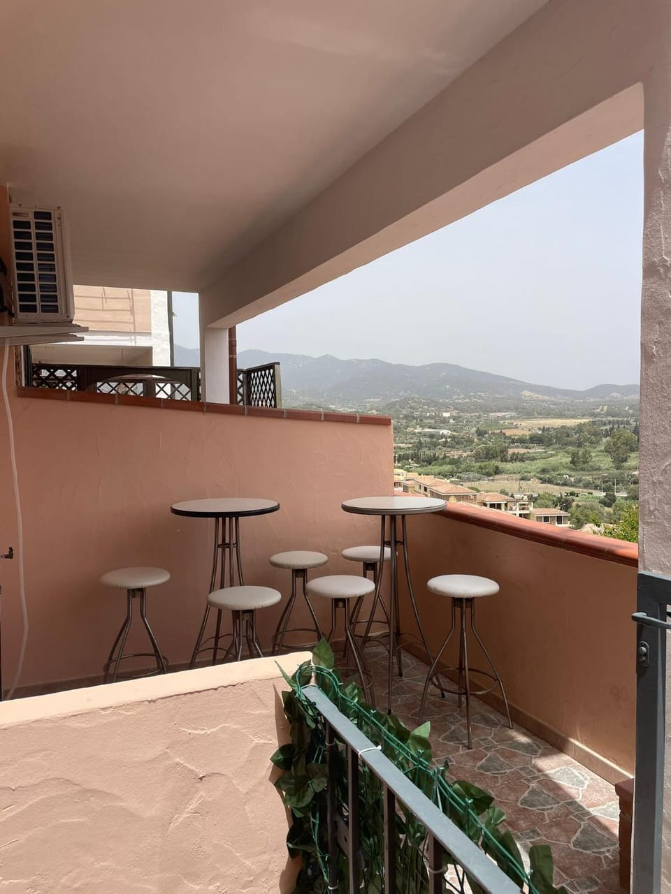 Patio, Natural landscape, View (from property/room), Balcony/Terrace, Dining area, Mountain view