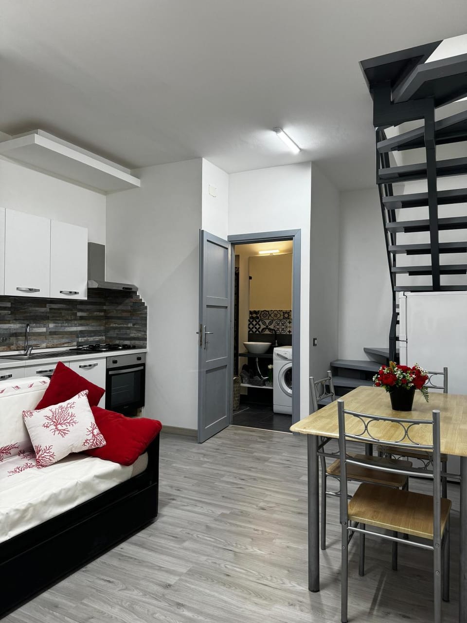 Day, Night, Kitchen or kitchenette, Living room, Dining area, Lunch, stove, kitchen