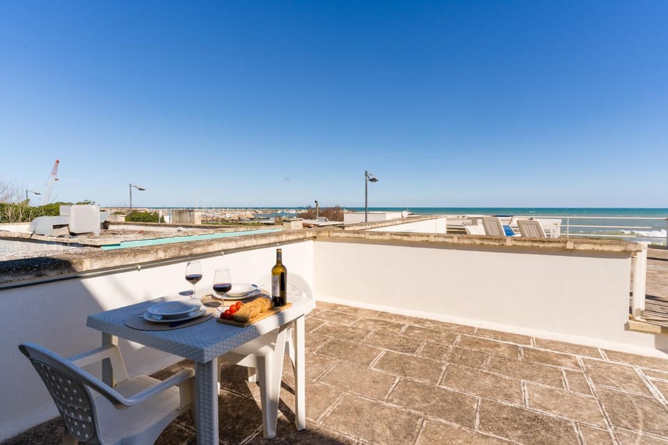 Balcony/Terrace, Balcony/Terrace