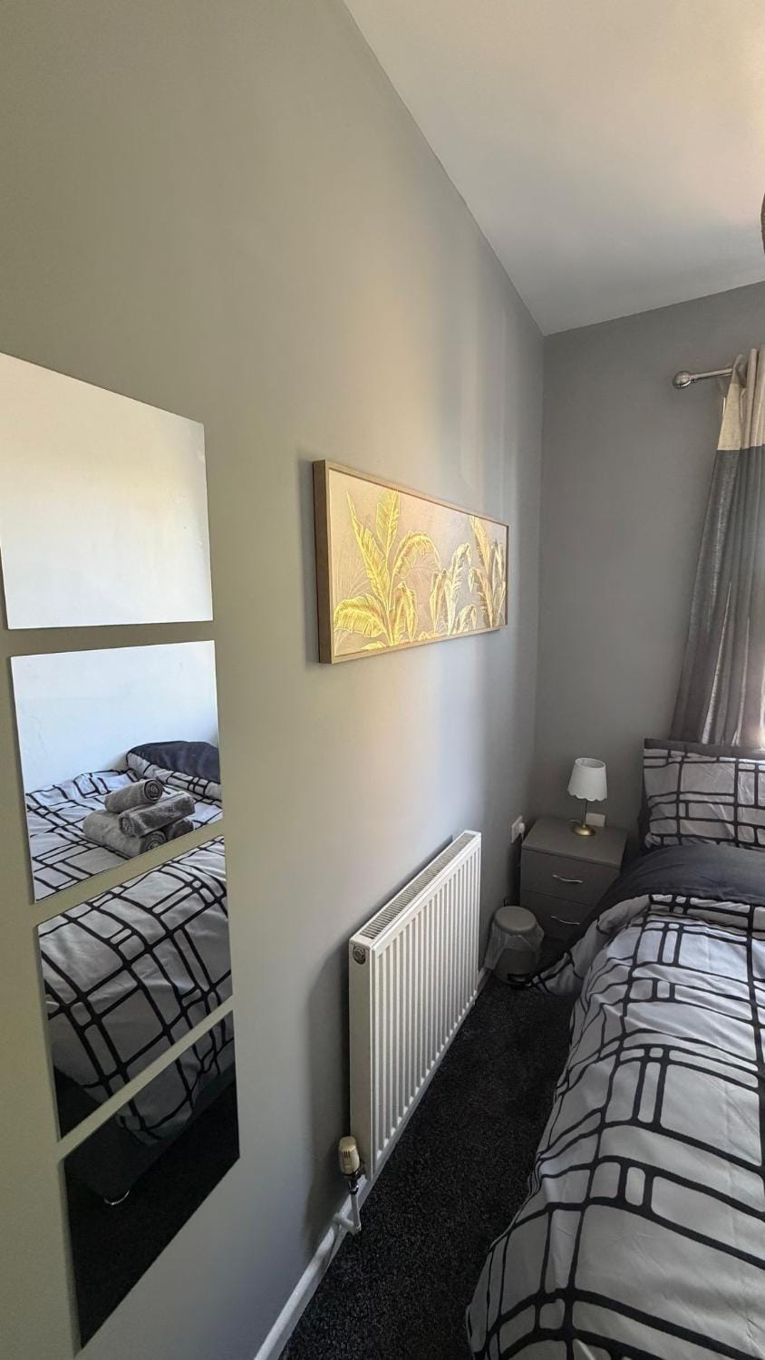 Central 2 Bed House Apartment in Huddersfield