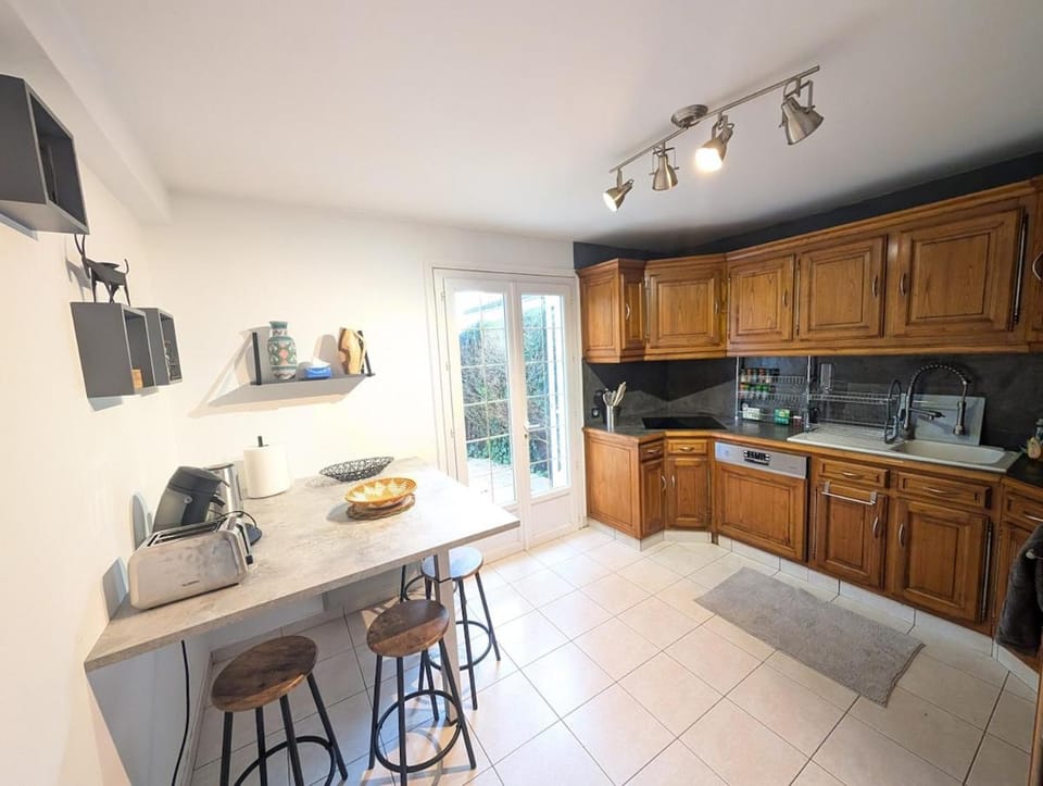 Communal kitchen, stove