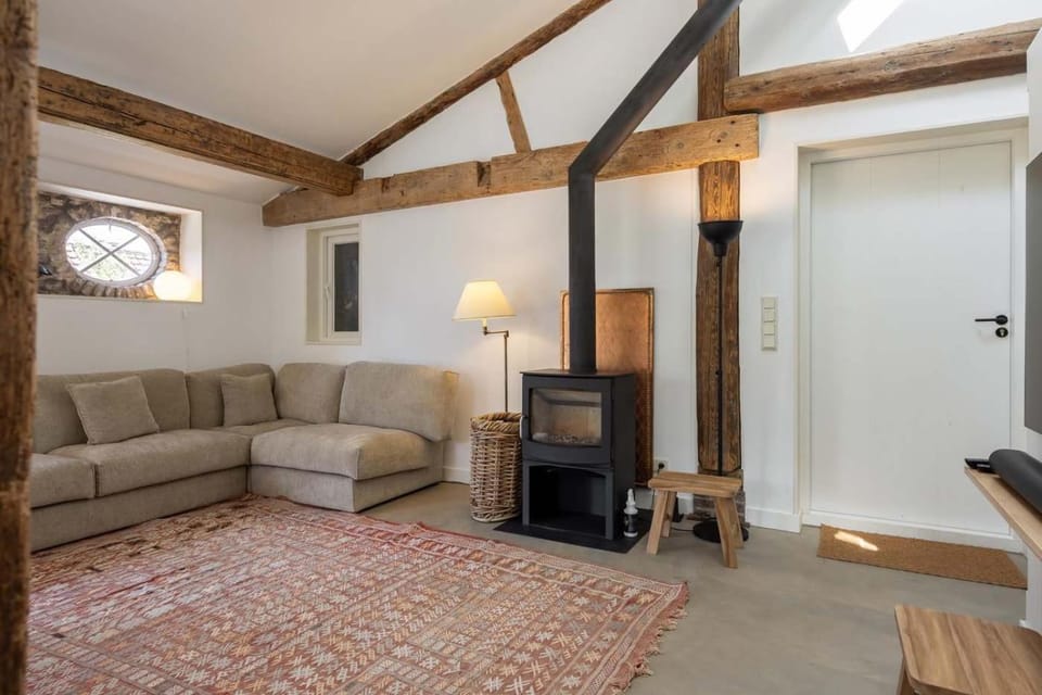 Holiday home for 8 in Oostkapelle - Oranjezonweg 7 - De grote Hoeve House in Oostkapelle