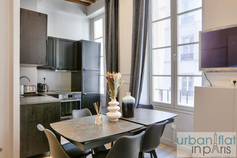 Urban Flat 44 - Fresh Paris Central Apartment Apartment in Paris