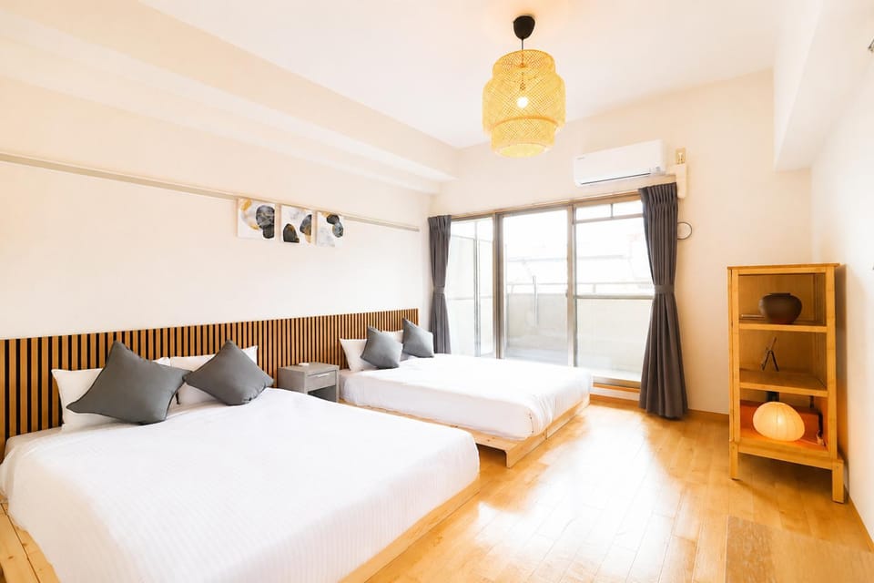 Bed, Photo of the whole room, Bedroom, internet, air conditioner