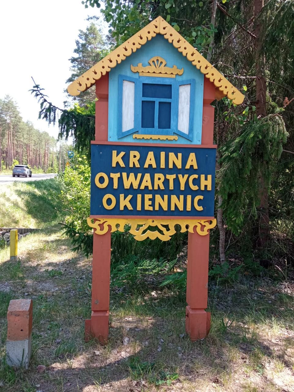 Neighbourhood, Location