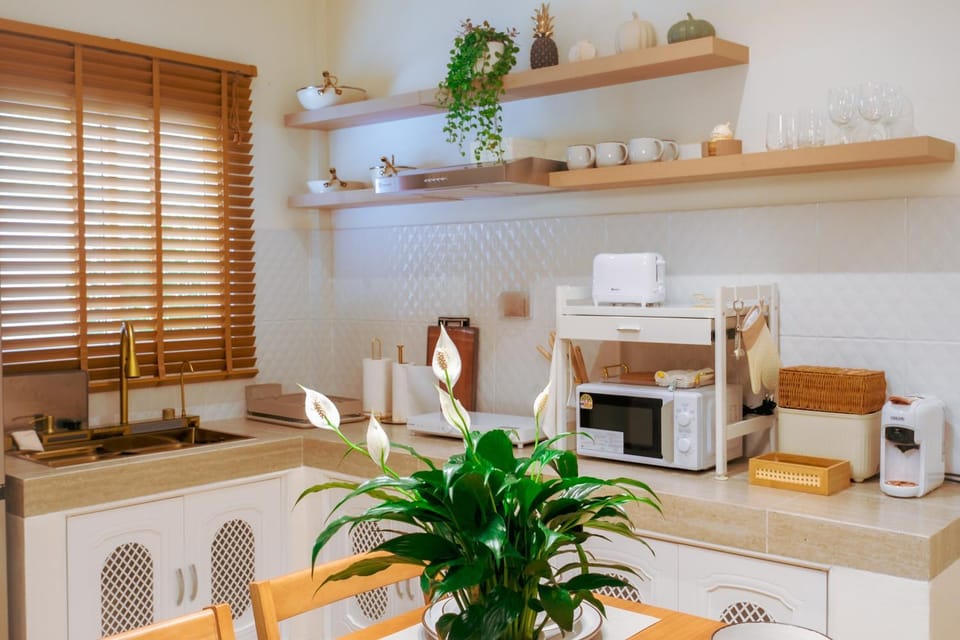 Coffee/tea facilities, Kitchen or kitchenette, Kitchen or kitchenette, toaster