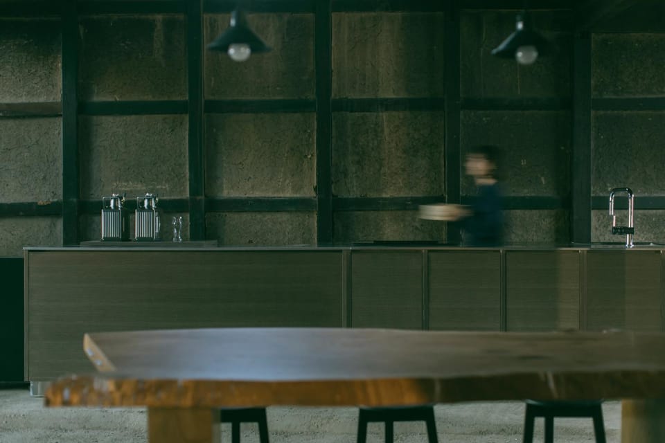 Dining area, kitchen