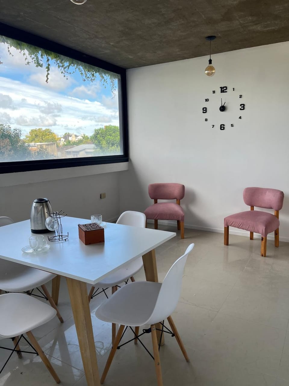 Kitchen or kitchenette, Living room, Seating area