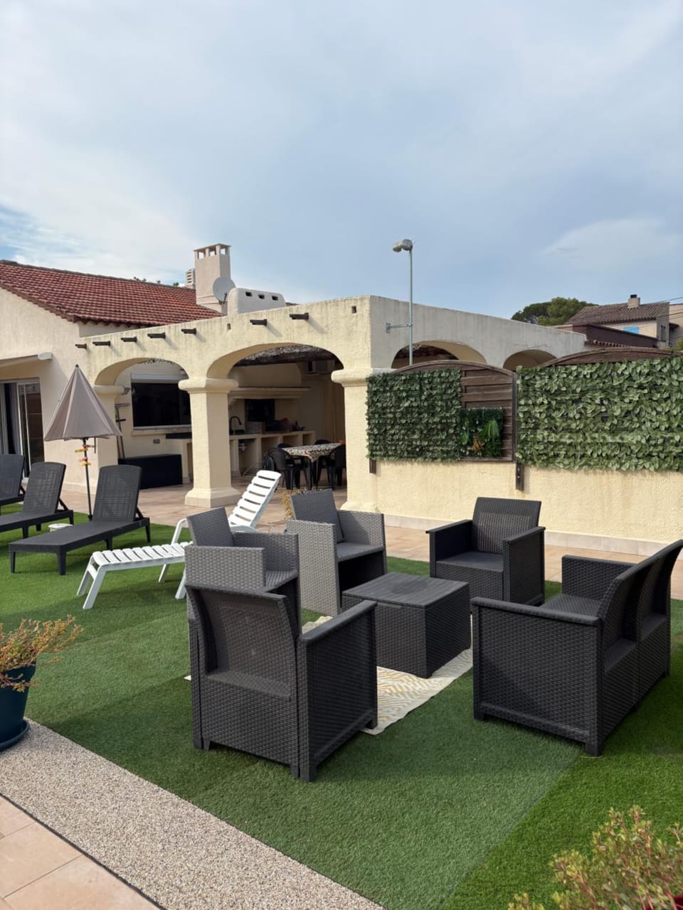 Maison familiale trois chambres piscine privée la villa bois d Olivier House in Sainte-Maxime
