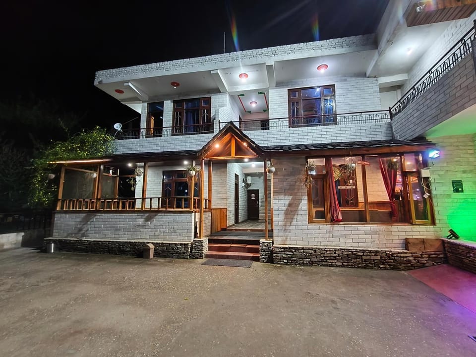 Chander Guest House Bed and Breakfast in Himachal Pradesh