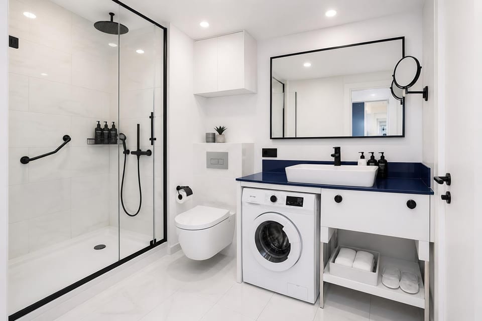 Shower, Bathroom, Bath, towels, washing machine, dryer