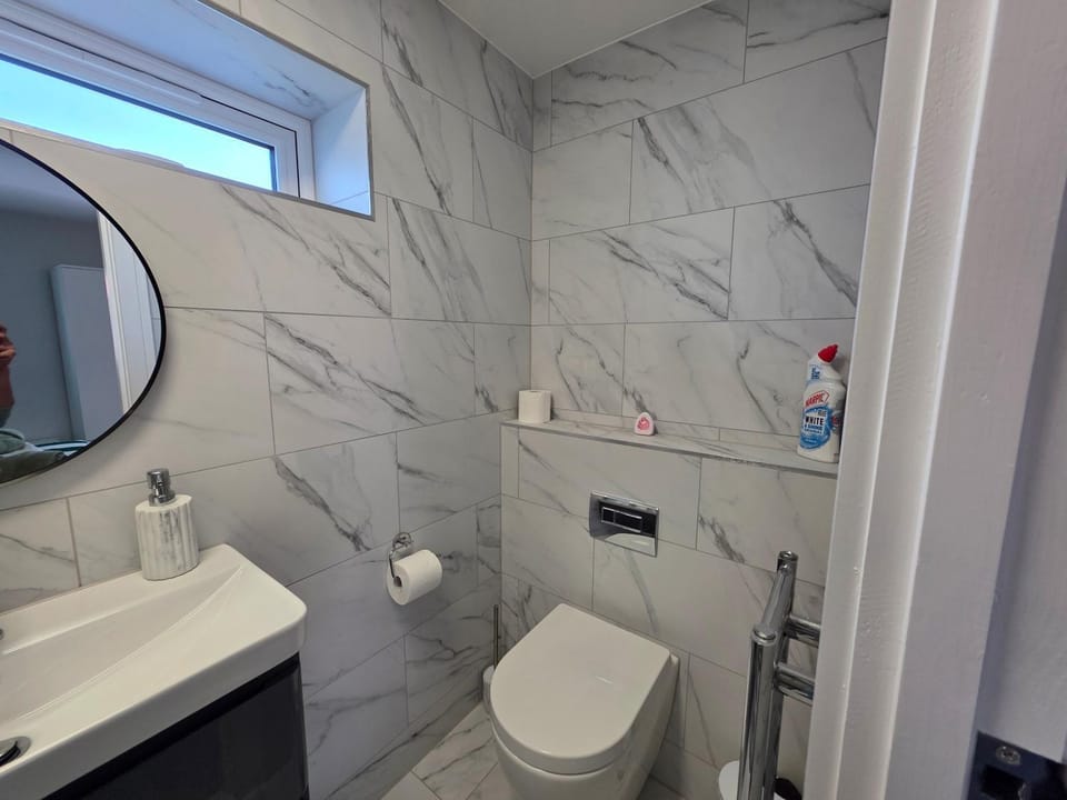 Toilet, Bathroom