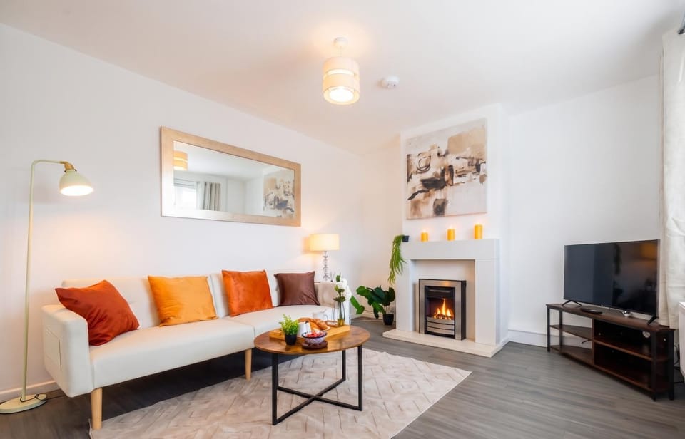 TV and multimedia, Living room, Photo of the whole room, Seating area