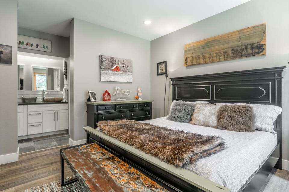 Snowcreek V 881 House in Mammoth Lakes