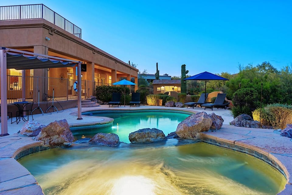 Pinnacle Peak Estate House in Pinnacle Peak