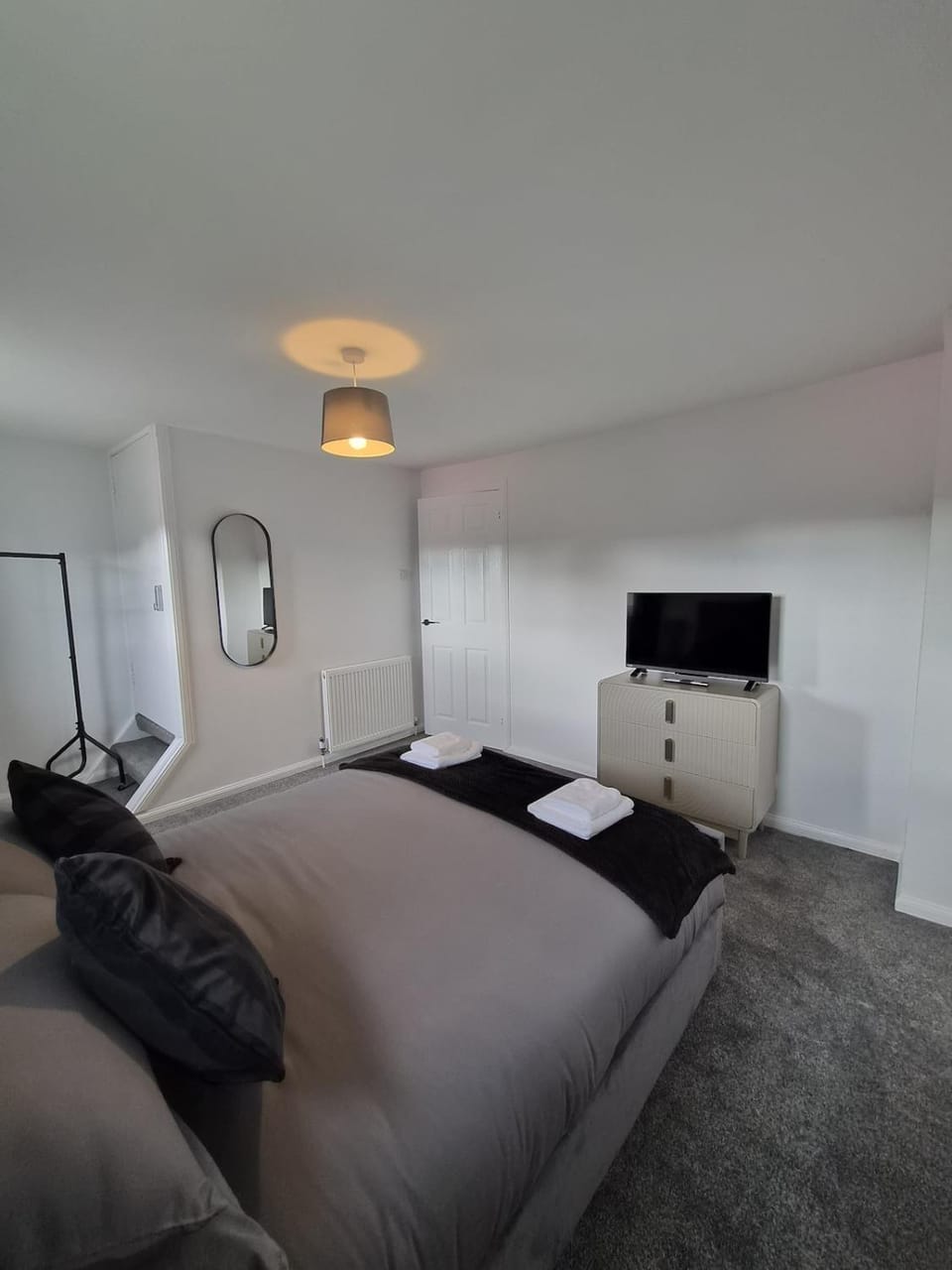 Spacious 3 Bedroom House with Large Drive House in Dundee