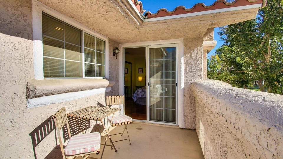 Mesquite Country Club Mountain Views - 4 House in Palm Springs