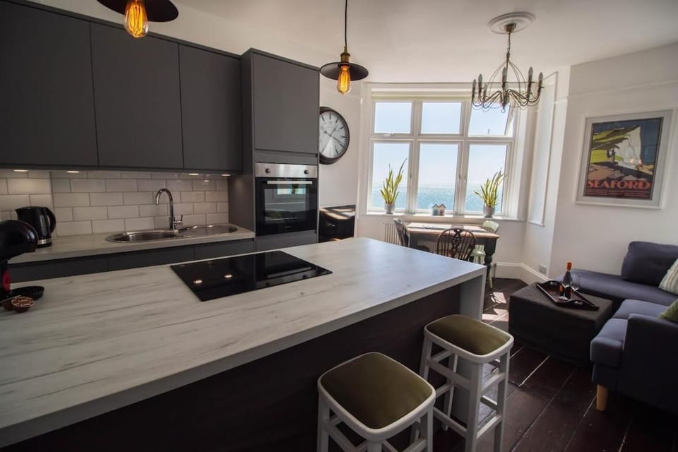 On the beach apartment By Air Premier Apartment in Seaford
