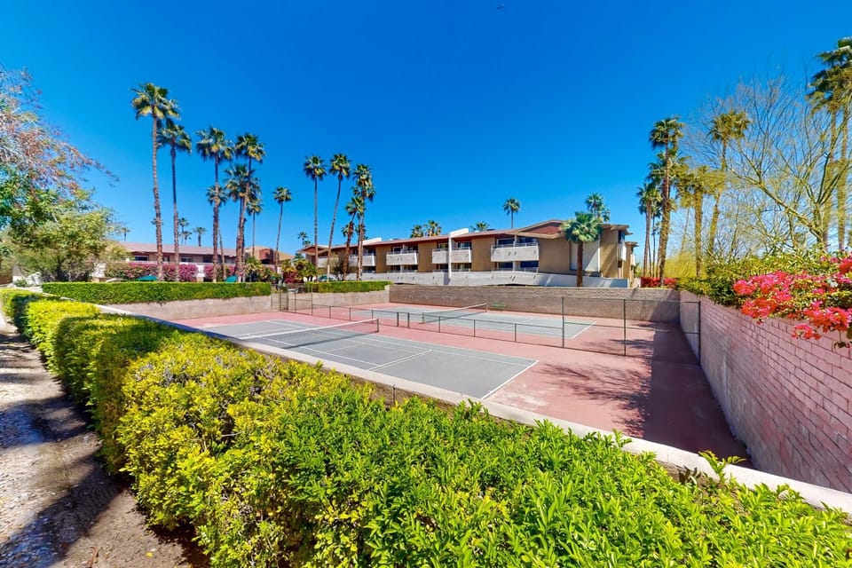 Mountains Palms #60164 House in Palm Springs